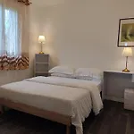 Grande Maison Avec Vue Sur Le Apartment Saramon