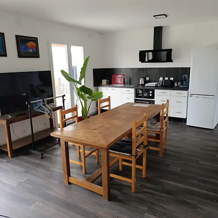 شقة Grande Maison Avec Vue Sur Le Saramon
