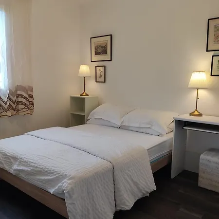 Grande Maison Avec Vue Sur Le *