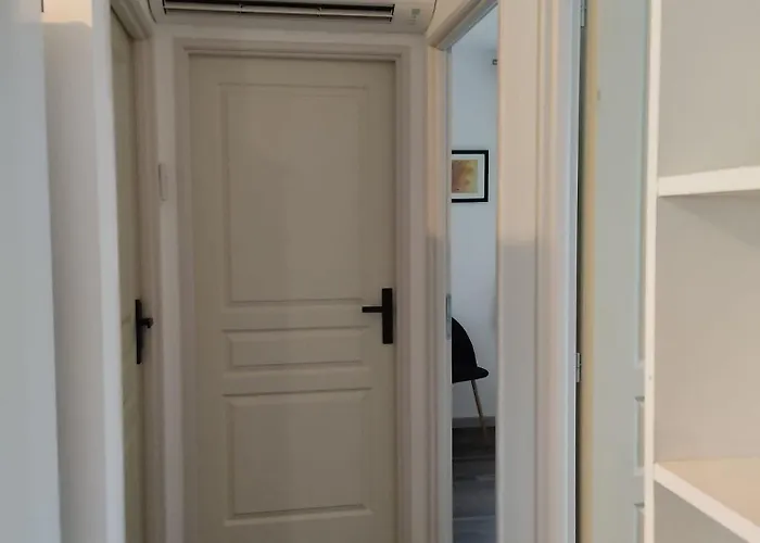 Grande Maison Avec Vue Sur Le * Saramon